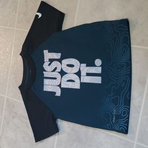 Nike dri-fit t-shirt